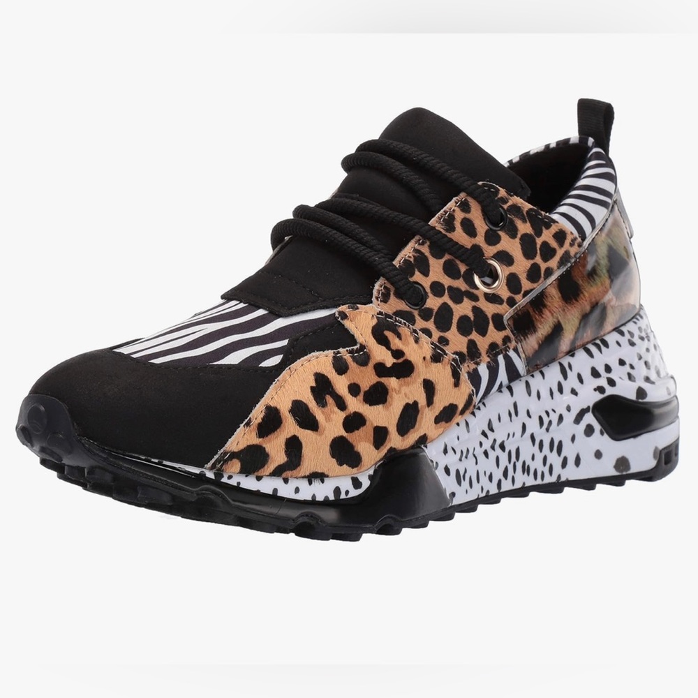Steve Madden Cliff Wedge Sneaker Limited Edition Animal Print Cow Hair sz 6